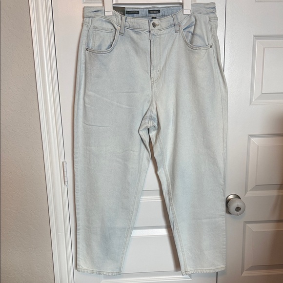 Wild Fable Super High Rise Tapered Jeans Sz 17 - Picture 2 of 8